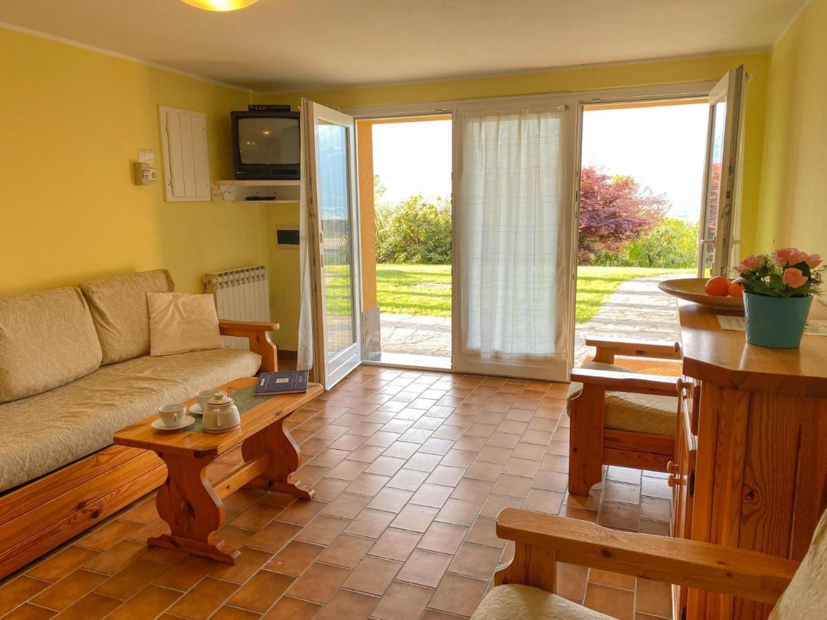 Bellavista A Garten Appartement Mit Pool كوليكو المظهر الخارجي الصورة